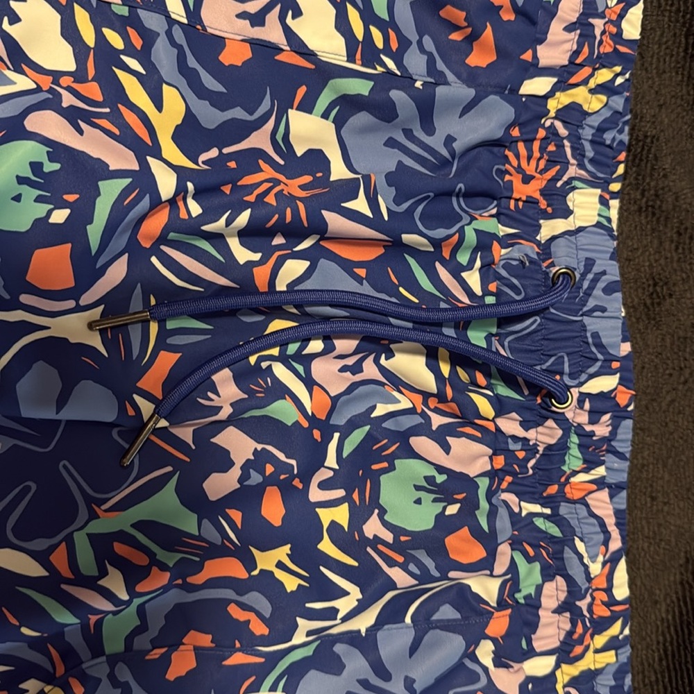 Floral Patterned Shorts - Picture 4 of 5